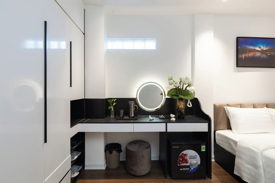 Family Room, Courtyard View | Free WiFi