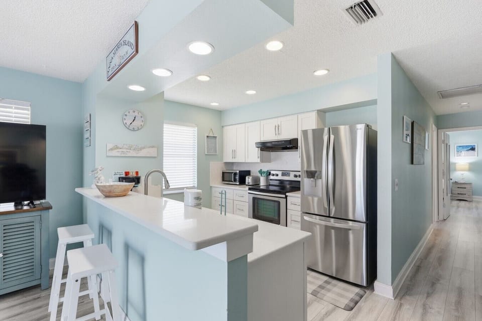 fully stocked kitchen