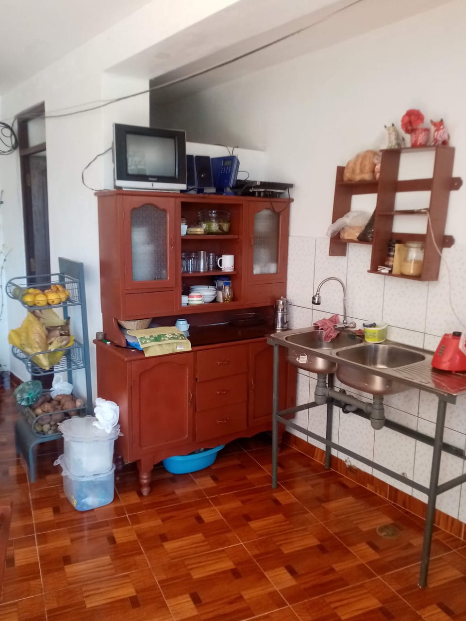 Refrigerator (on request), microwave (on request), blender, griddle