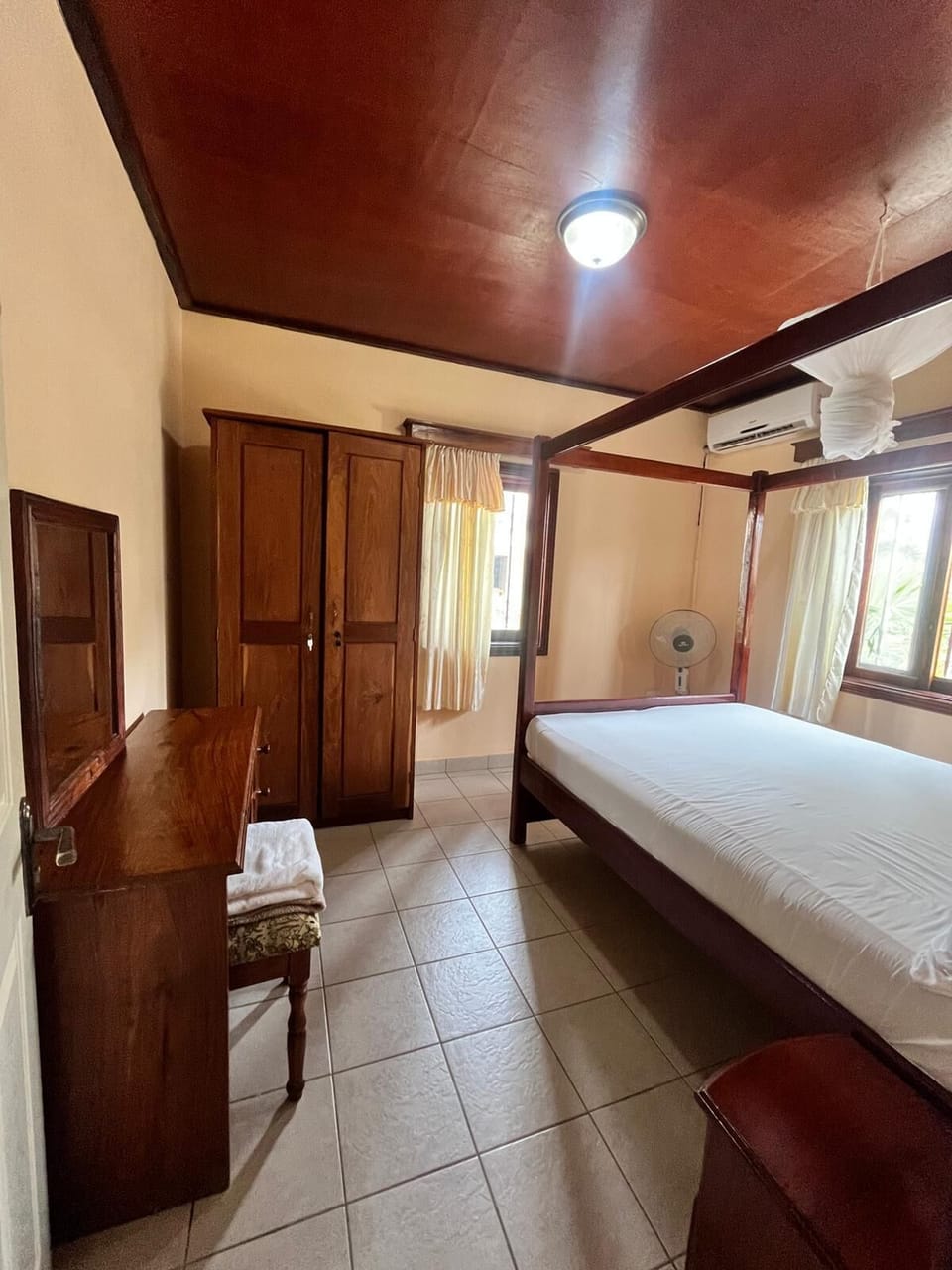 Quadruple Room, Lanai | Laptop workspace, free WiFi