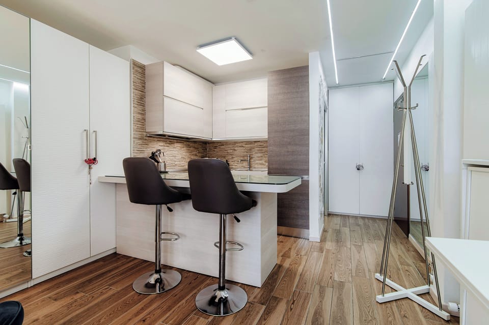 Deluxe Studio, City View | Private kitchen | Toaster
