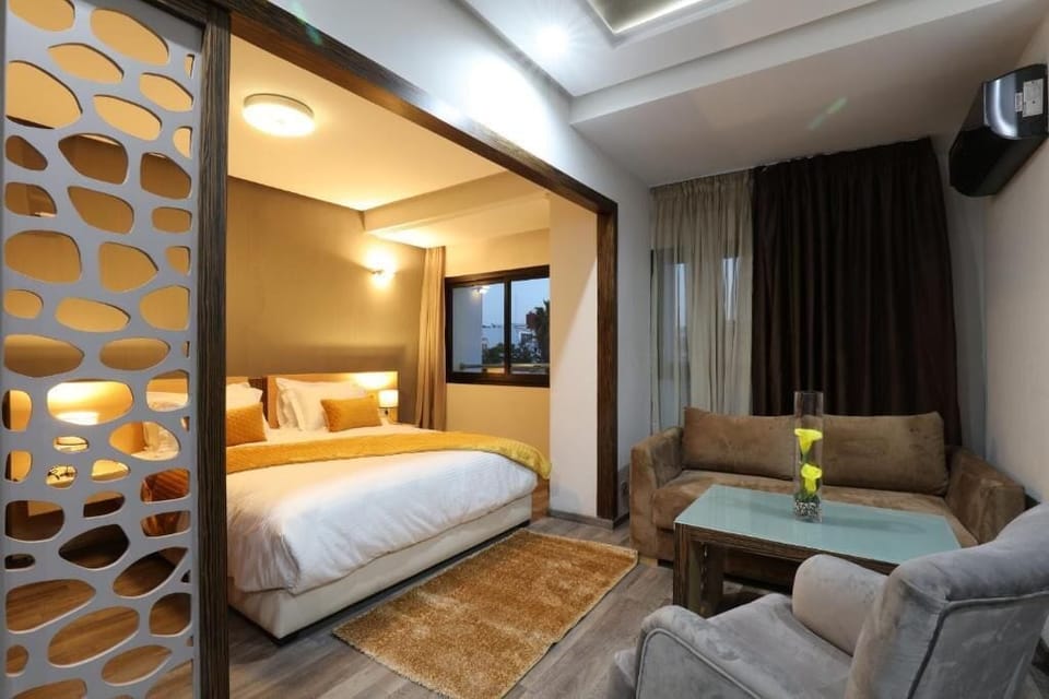 Junior Suite, City View | In-room safe, soundproofing, iron/ironing board, free WiFi