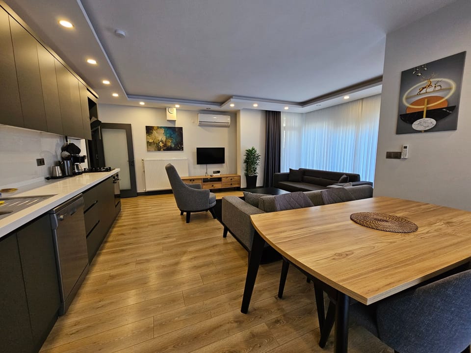 House, Smoking | 2 bedrooms, Internet