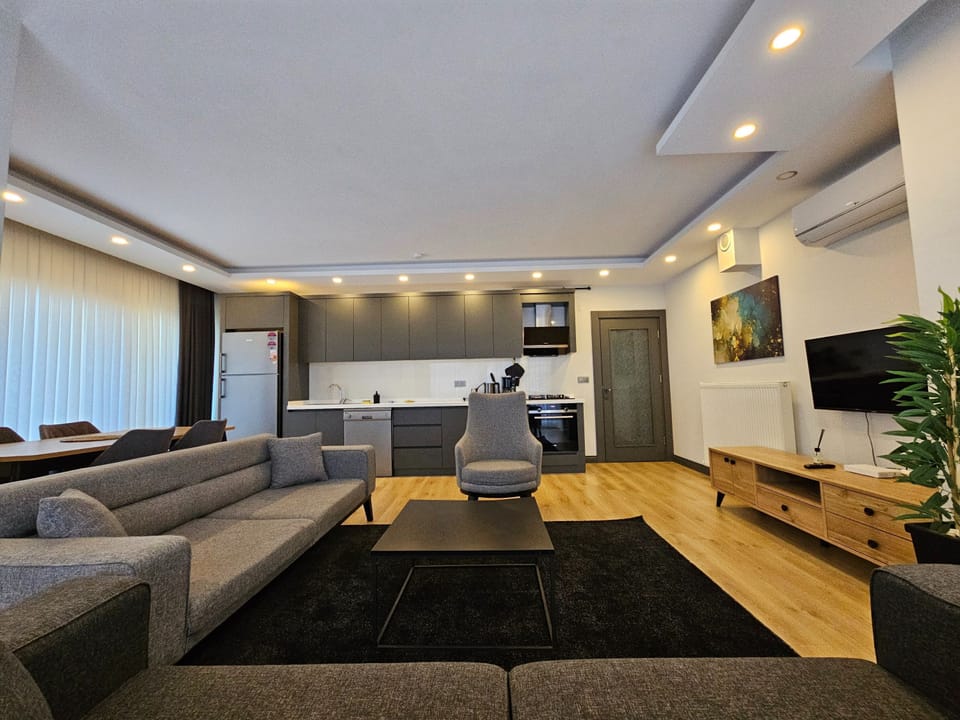 House, Smoking | 2 bedrooms, Internet
