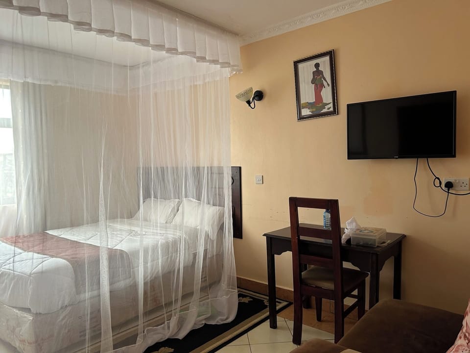 Deluxe Double Room, Garden View | Free WiFi, bed sheets