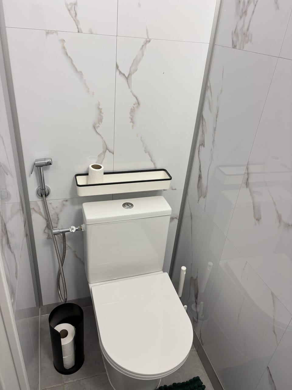 Superior Suite, Pool View | Bathroom | Hair dryer, bathrobes, slippers, towels