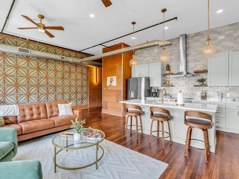Living Room: Stylish decor with rich textures and a bright, airy atmosphere awaits your relaxation!