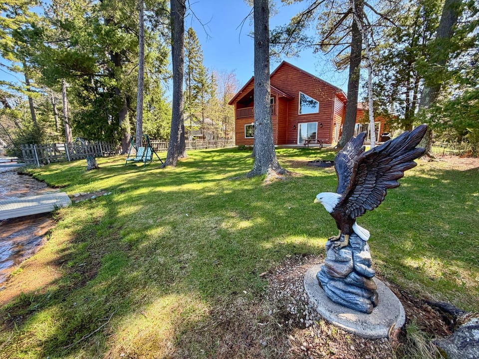 Large spacious lakeside yard 