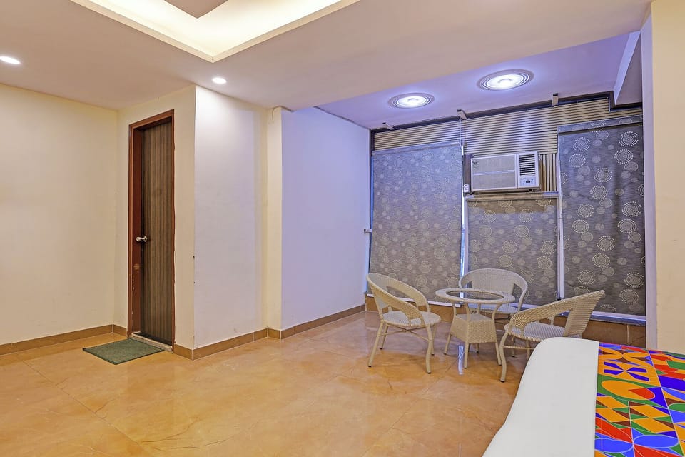 Egyptian cotton sheets, premium bedding, in-room safe, free WiFi
