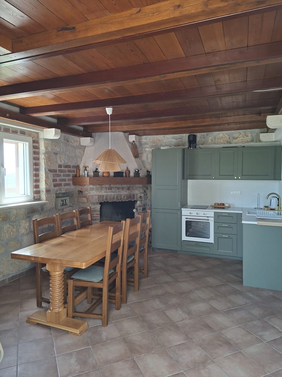 House | Private kitchen | Fridge, microwave, stovetop, dishwasher