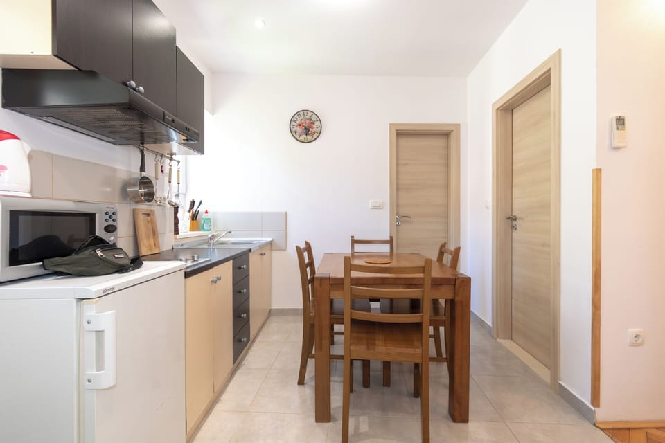 Apartment | Dining room