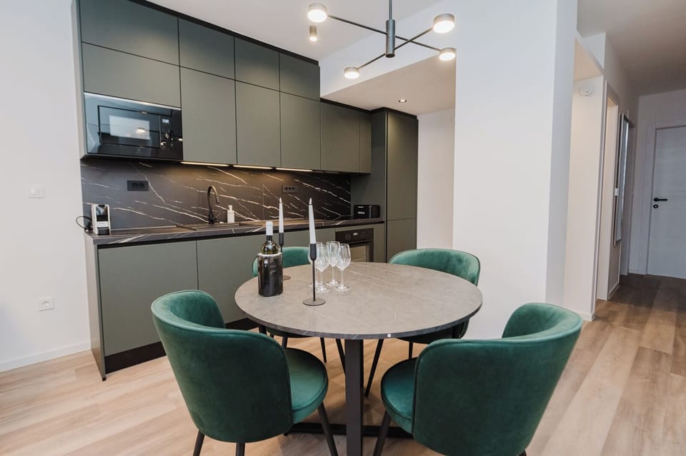 Apartment | Private kitchen | Fridge, microwave, oven, stovetop