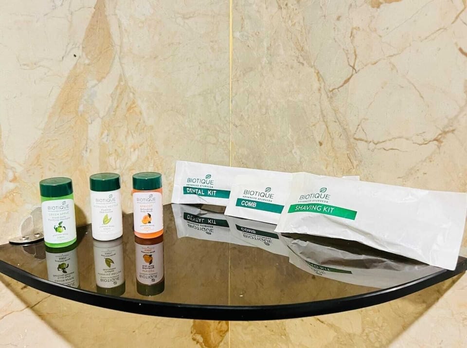 Family Villa | Bathroom | Free toiletries, soap, shampoo, toilet paper