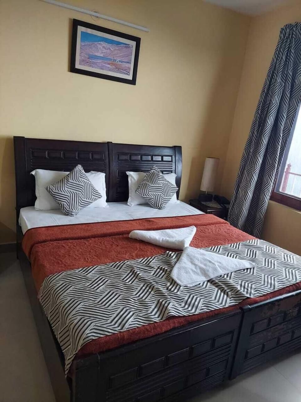 Deluxe Room, Balcony, Mountain View | Desk, laptop workspace, free WiFi