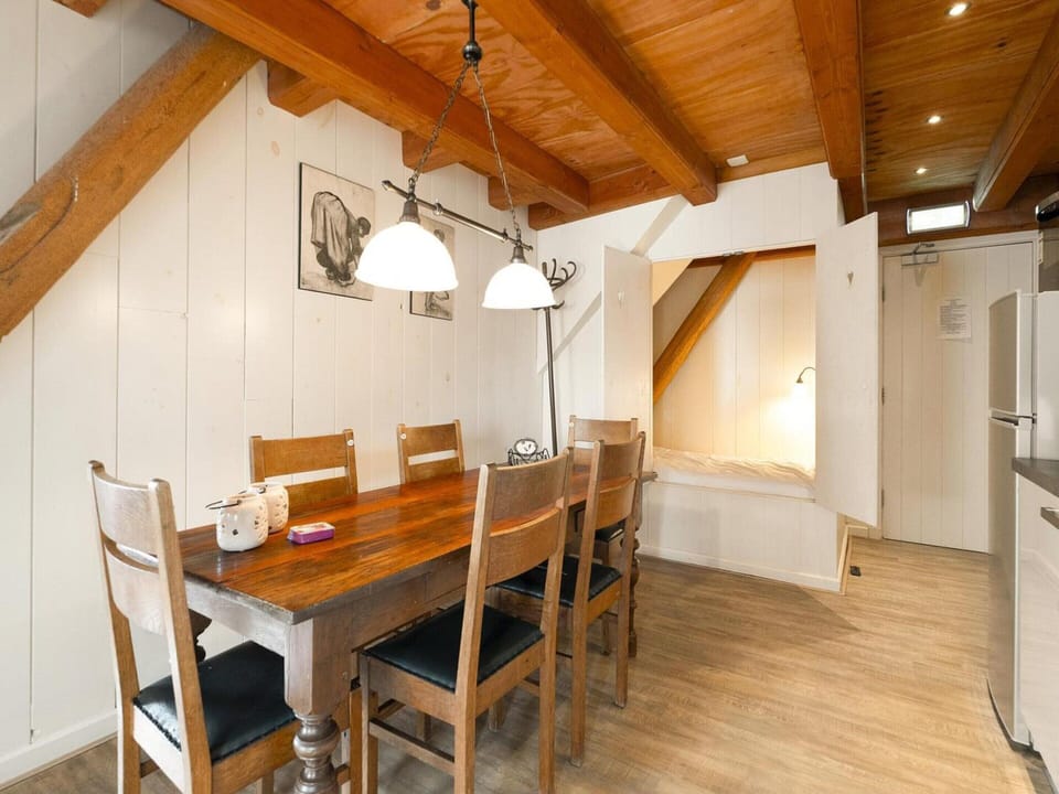 Apartment | Dining