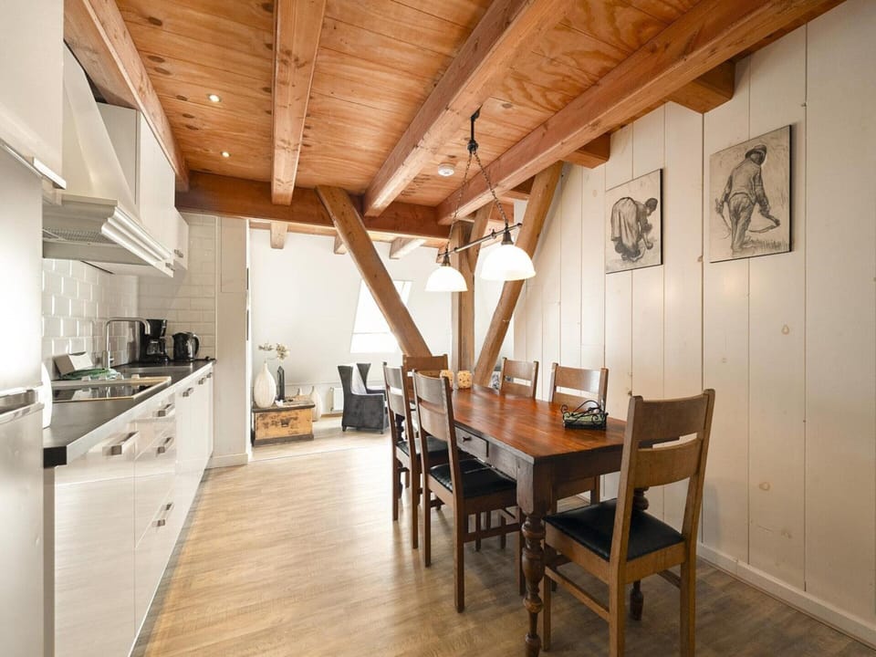 Apartment | Dining