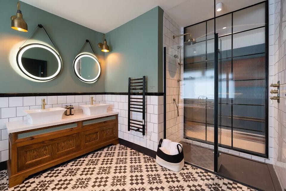 Family Room sleeps 4 | Blackout drapes, iron/ironing board