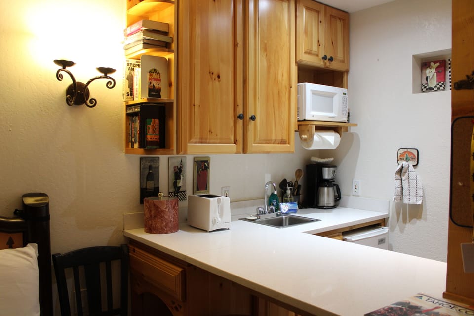 Kitchenette