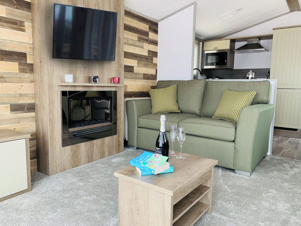 32-inch LCD TV with digital channels