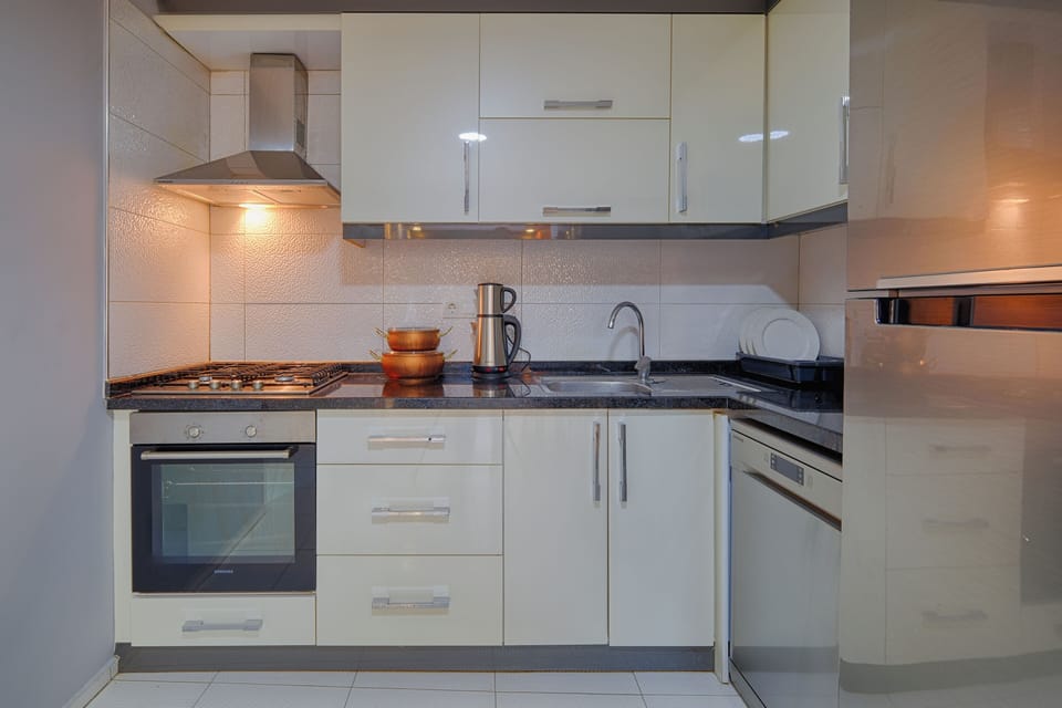 This is the fully equipped kitchen.