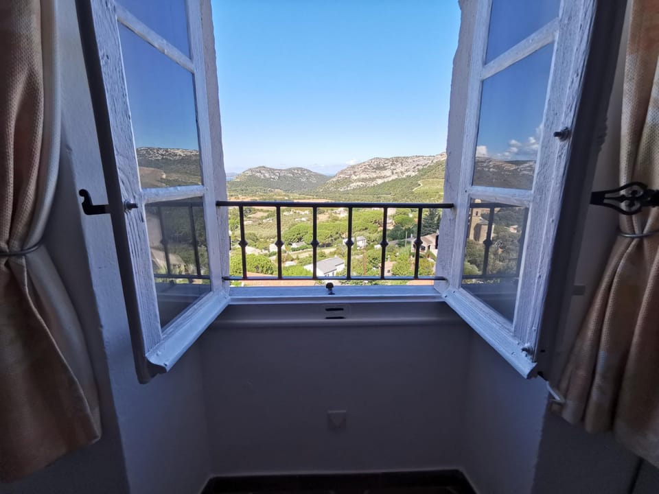 House, Smoking | 1 bedroom