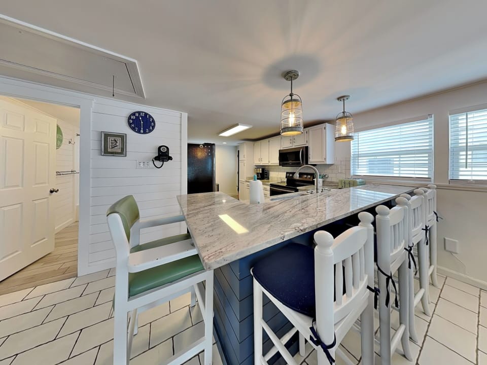 Breakfast Bar Seating for Four