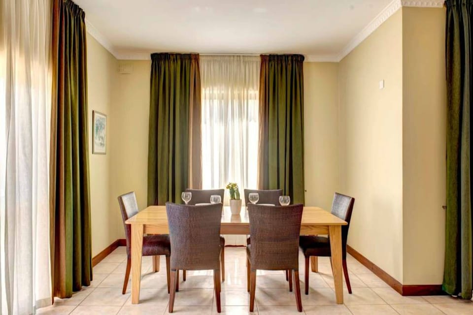 House | 3 bedrooms, Internet
