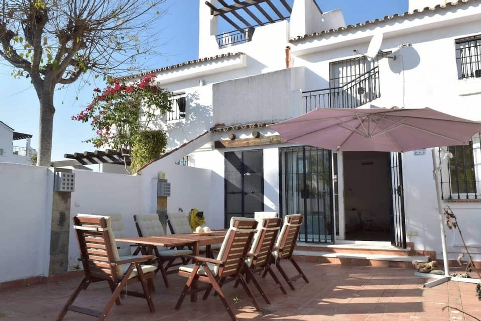 House | 4 bedrooms, Internet