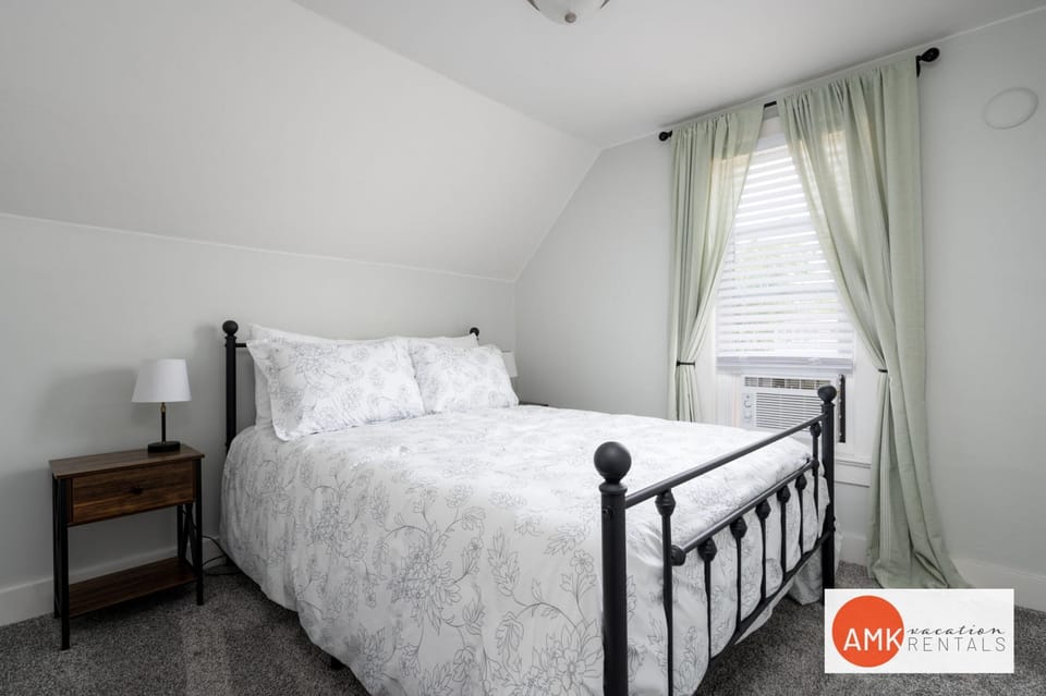 House | 3 bedrooms, desk, Internet