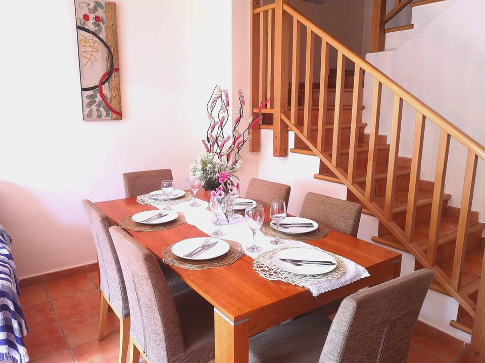 House | 3 bedrooms, Internet