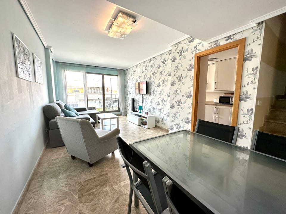 House | 3 bedrooms, Internet