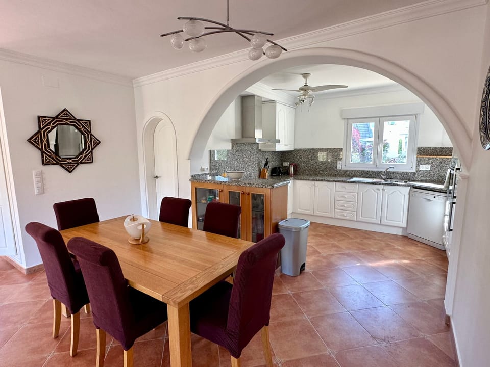 House | 3 bedrooms, Internet
