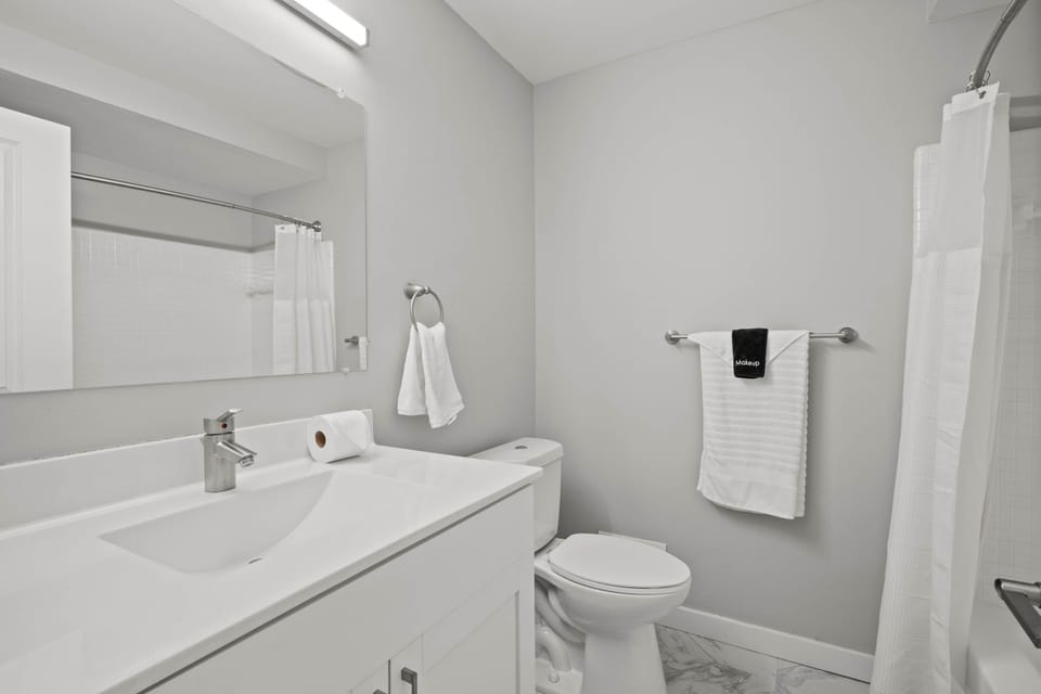 Family Friendly 2BR 2BA in the City Apartment in Rochester