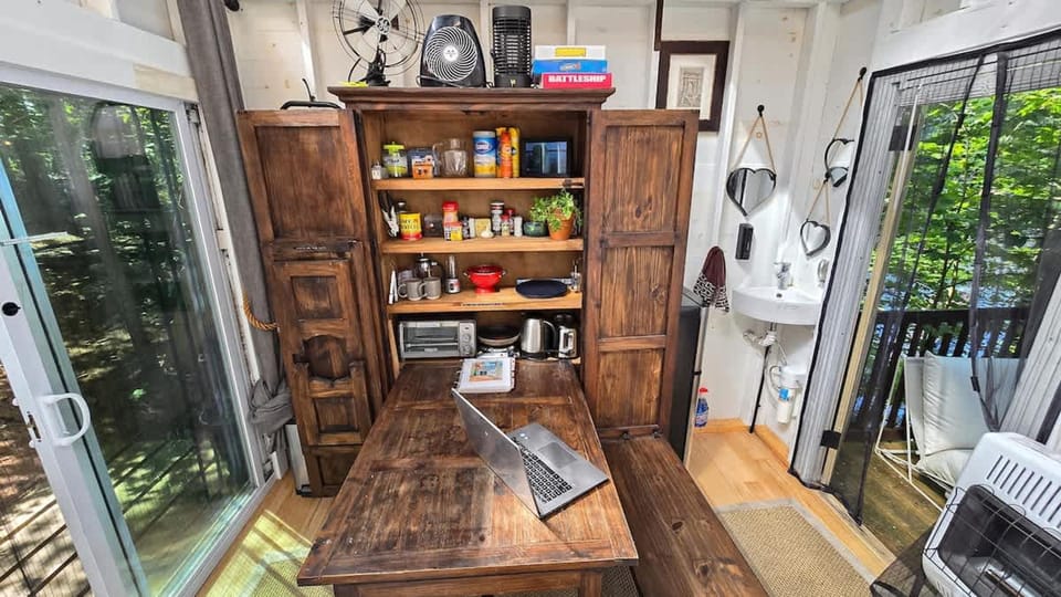 House, Smoking | 1 bedroom, desk