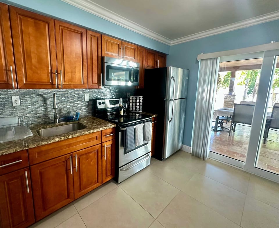 House | 3 bedrooms, high-speed internet