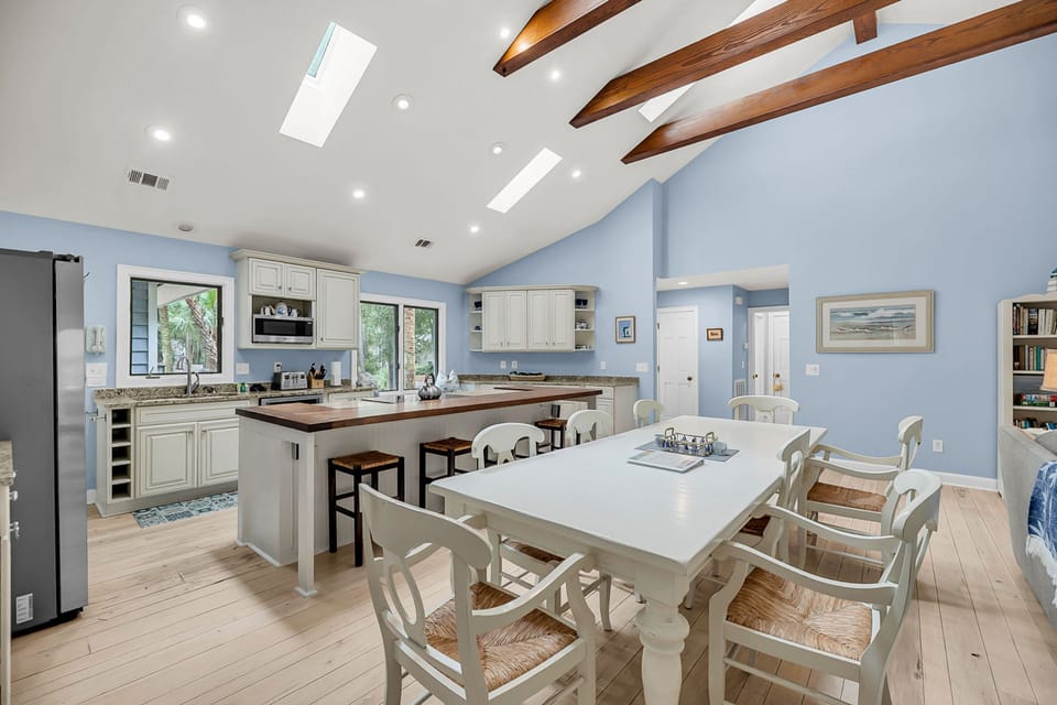 House | 4 bedrooms, high-speed internet
