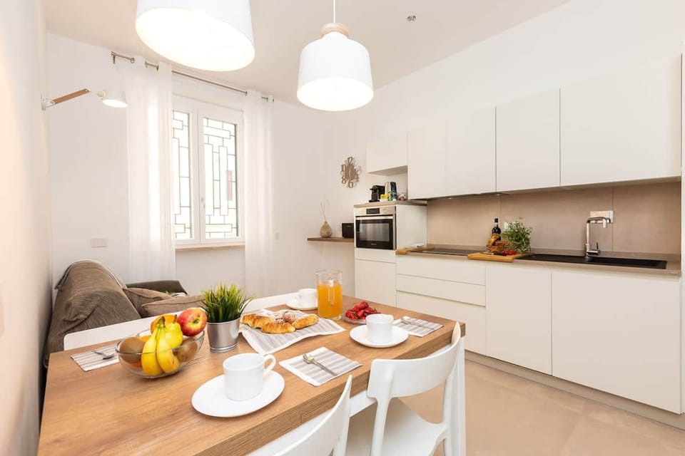House | 2 bedrooms, desk, Internet
