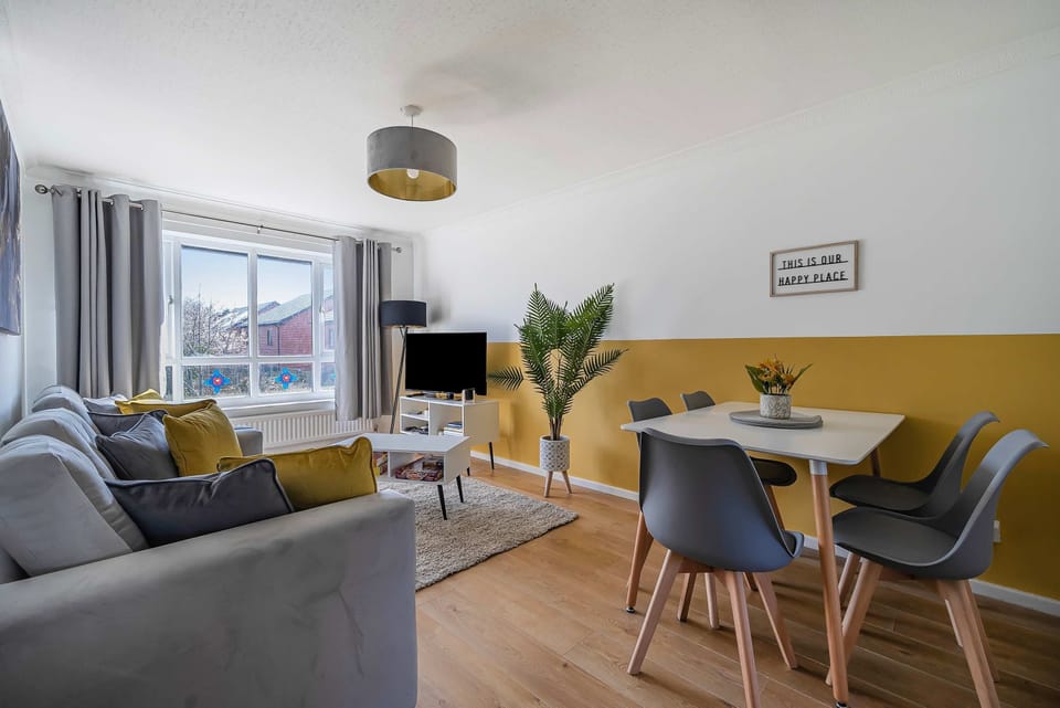 House | 2 bedrooms, desk, high-speed internet