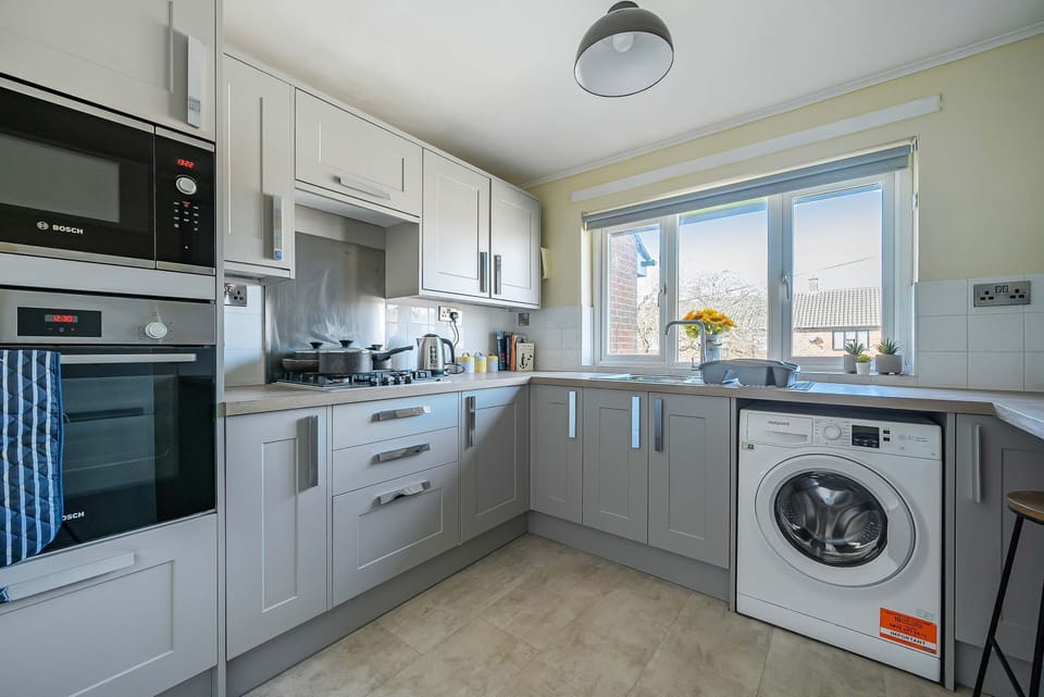 House | 2 bedrooms, desk, high-speed internet