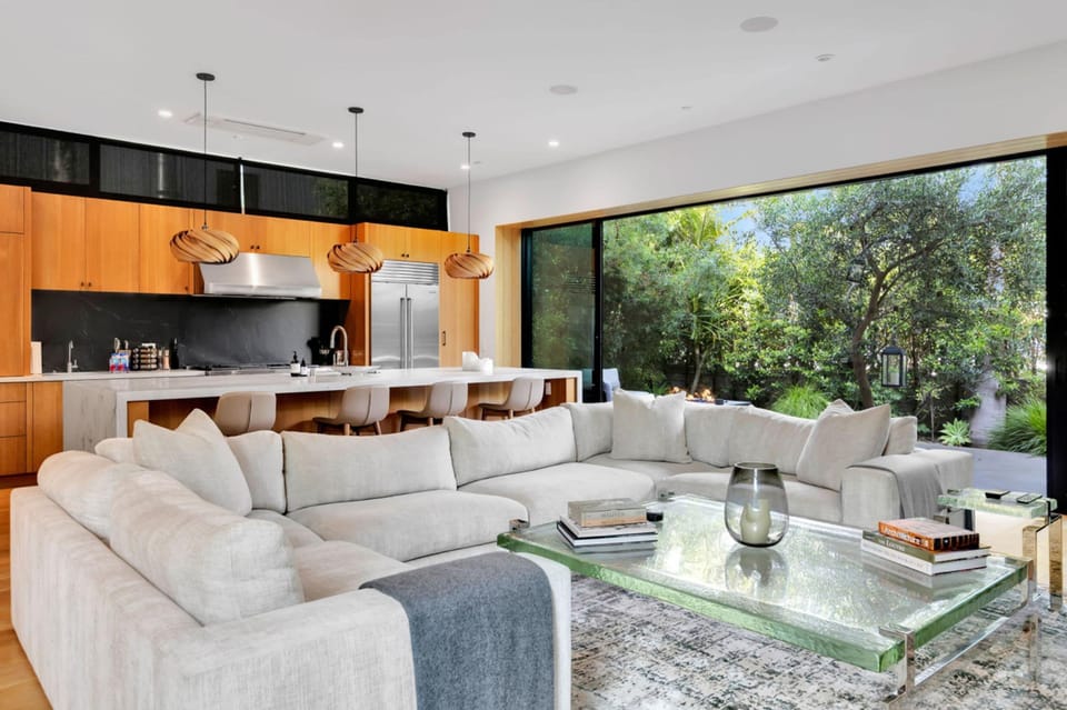 House, Accessible | 4 bedrooms, desk, soundproofing