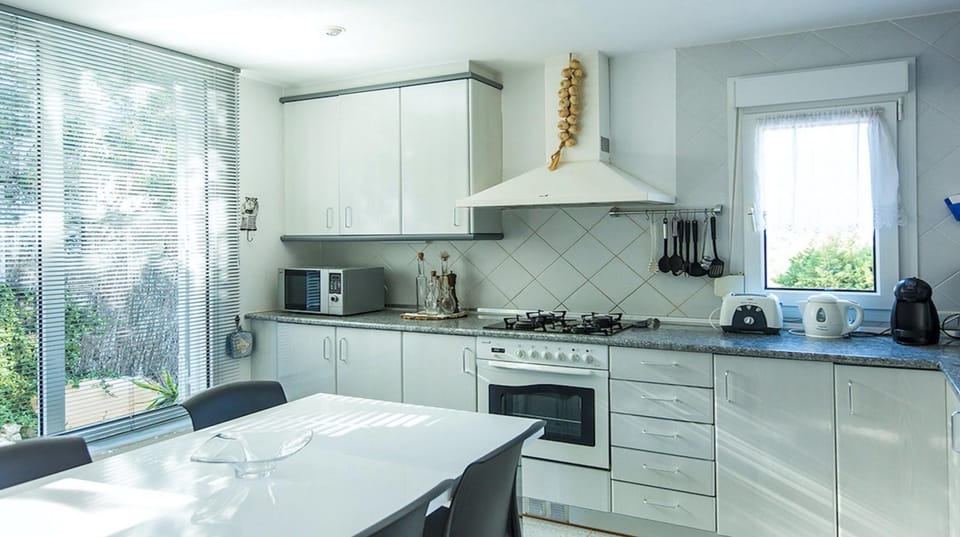 House, Smoking | 4 bedrooms