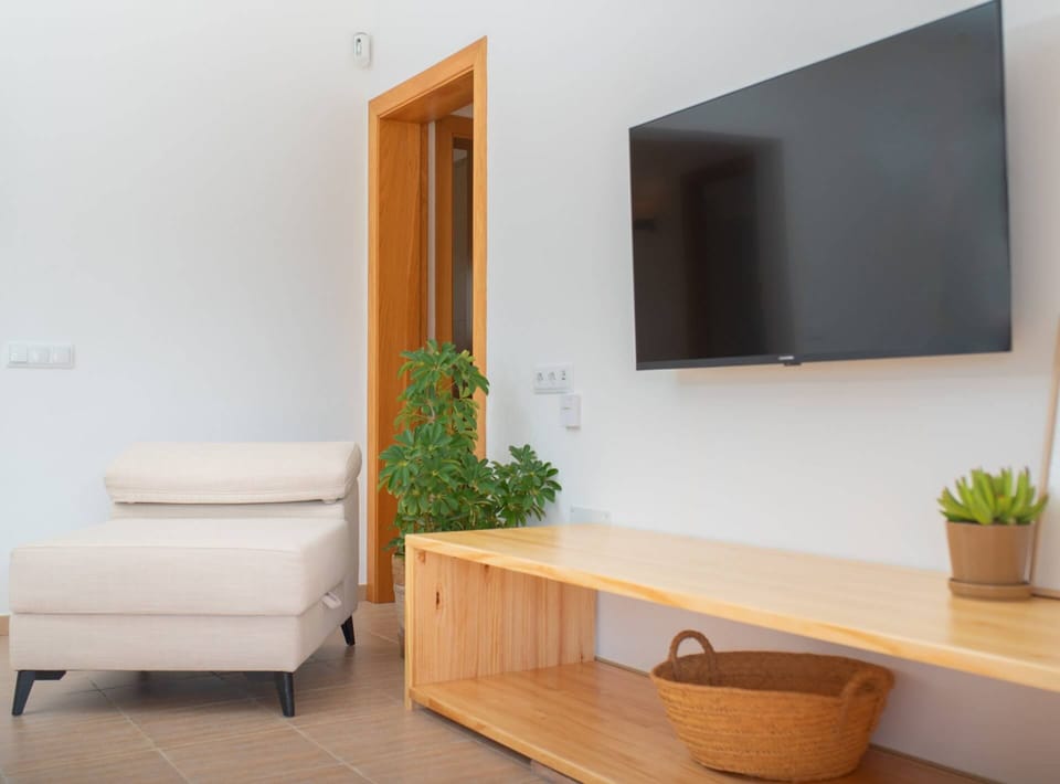 House, Smoking | 3 bedrooms
