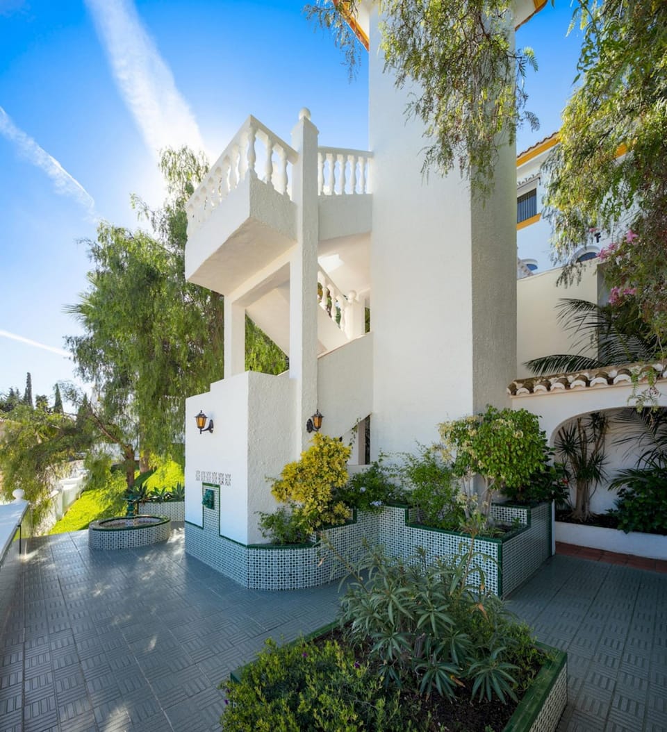 House | 6 bedrooms