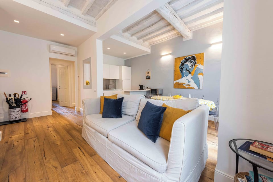 Comfort Apartment | Living area | Flat-screen TV