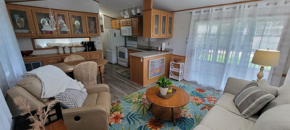 Kitchen/Living Room