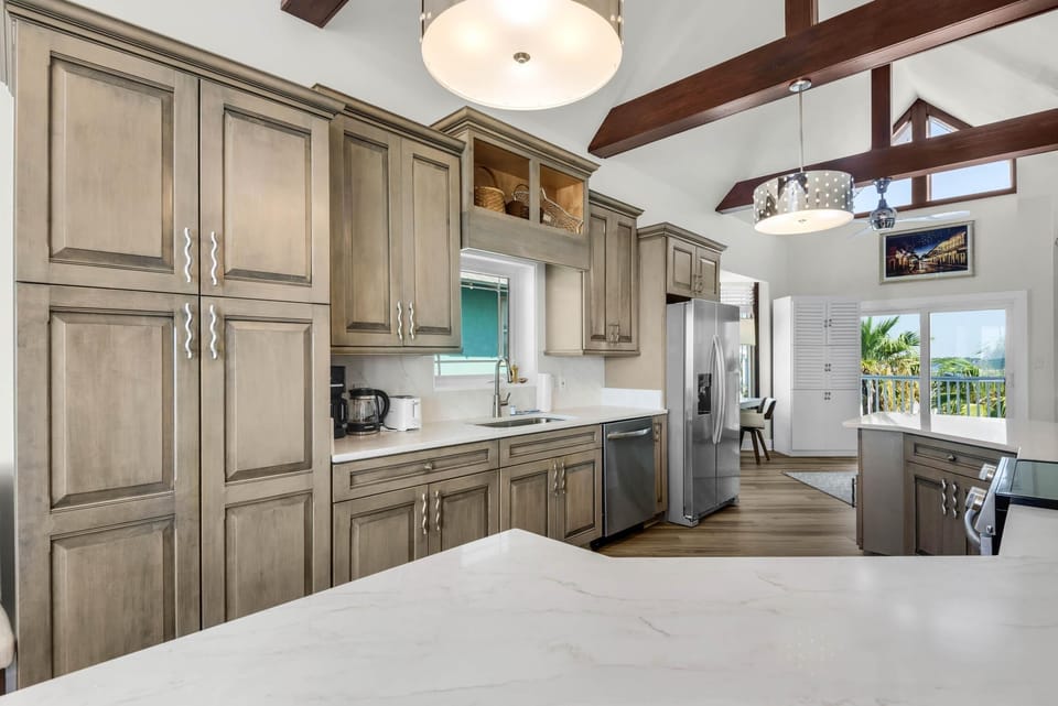 House, Multiple Beds (The Gulfview Grandeur) | Private kitchen | Oven, toaster