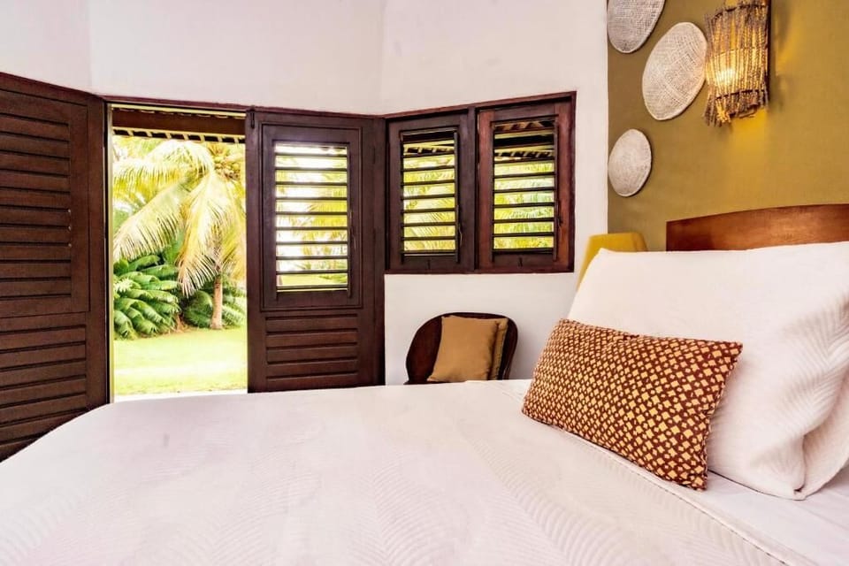 Comfort Room, 1 King Bed | In-room safe, free WiFi