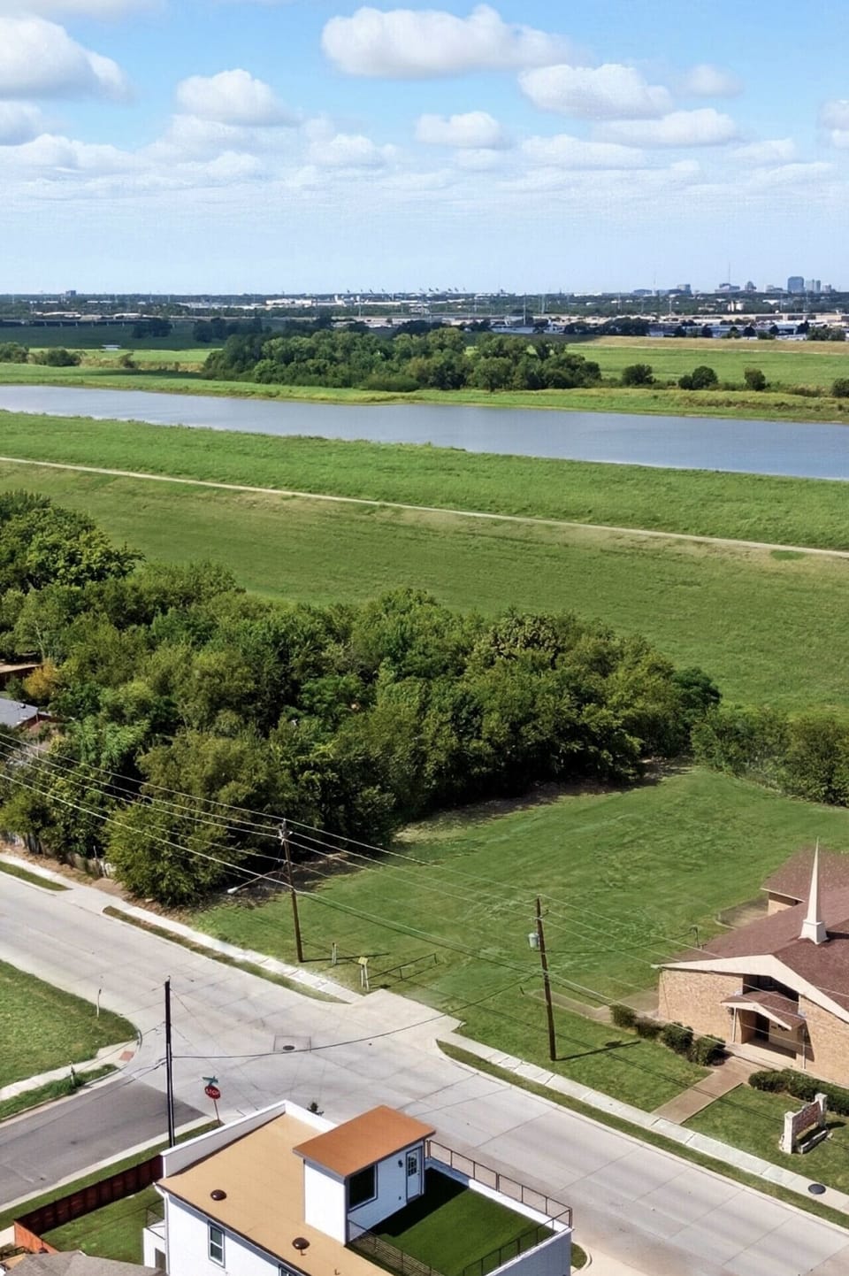 Breathtaking view of the Trinity River & trails