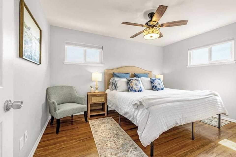 King Bedroom 