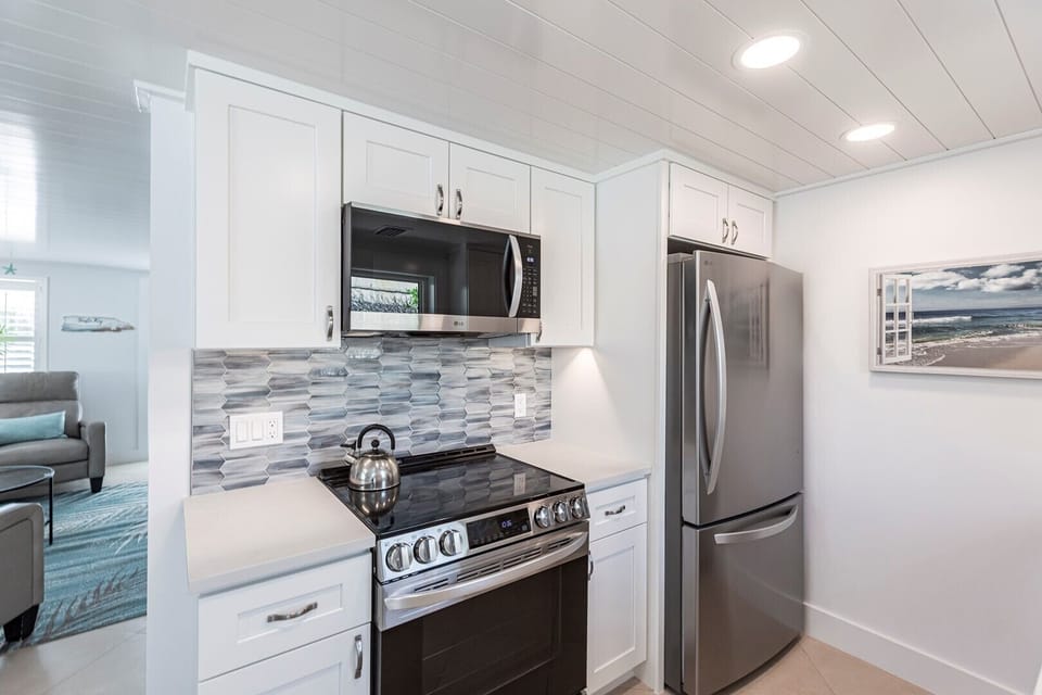10 Kitchen
